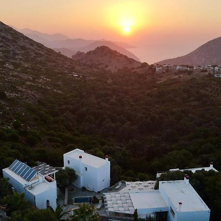 Mourtzanakis Residence - Traditional Eco Hotel In Achlada Akhládha Exterior foto
