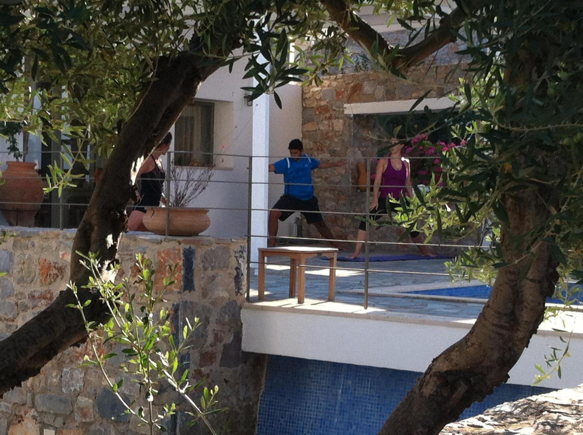 Mourtzanakis Residence - Traditional Eco Hotel In Achlada Akhládha Exterior foto